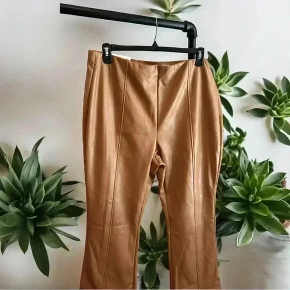 NWT TINSELTOWN FAUX LEATHER PANTS 1X - Picture 3 of 5